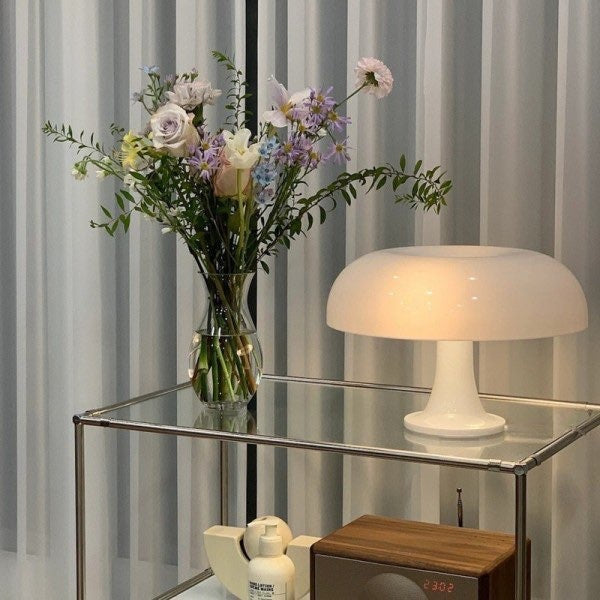 Triana table lamp