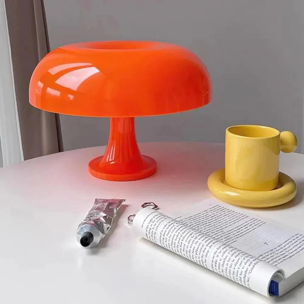 Triana table lamp