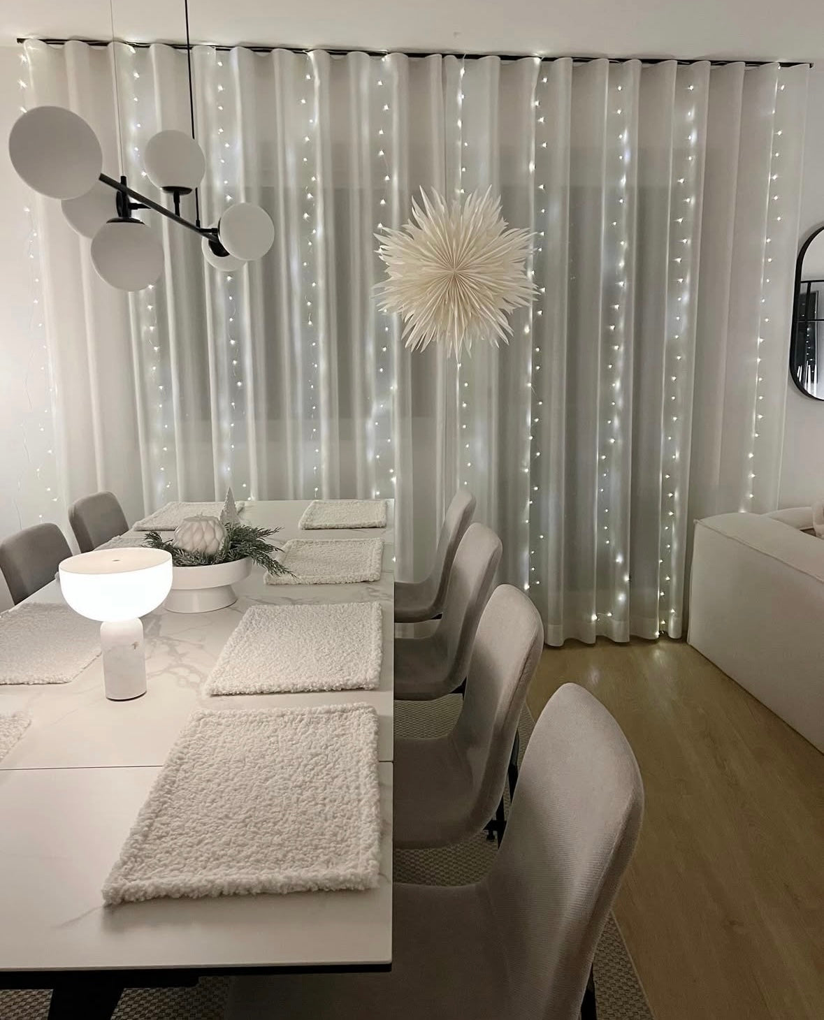 Led Lichtervorhang -  8 verschiedene Leuchtfunktionen