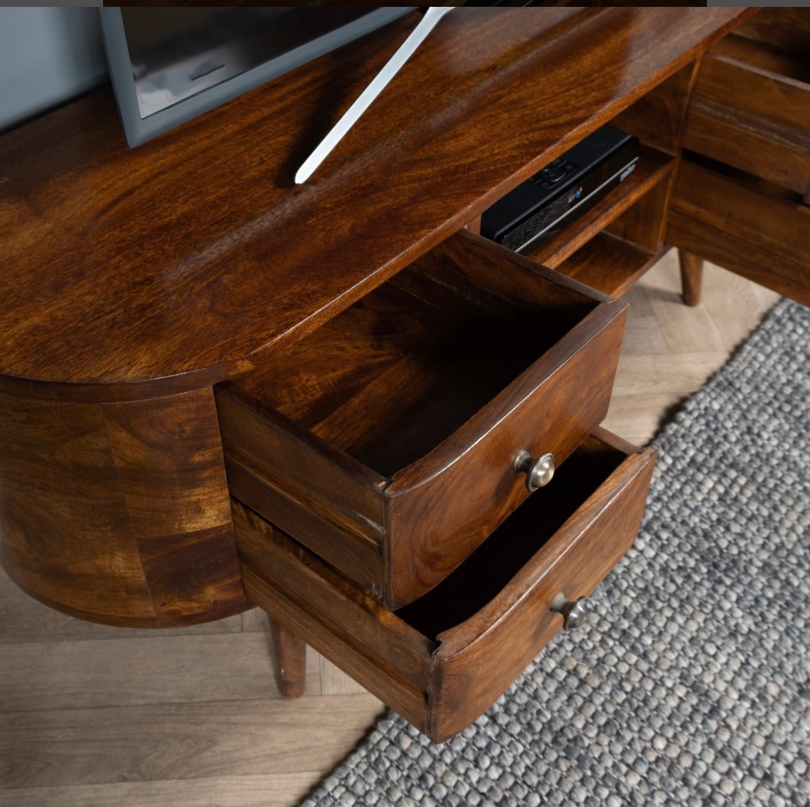 Candi Dasa TV Media Unit - Chestnut